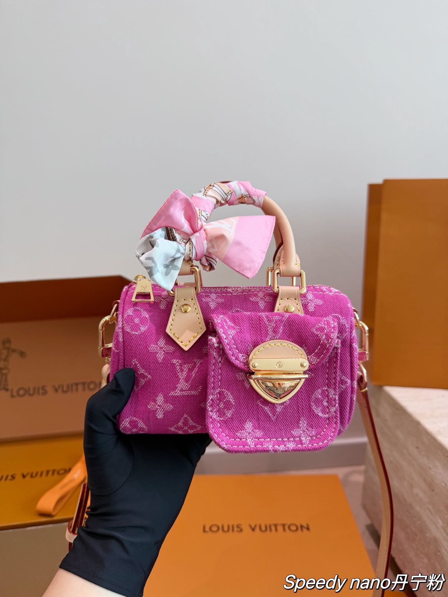 Louis Vuitton LV Speedy Women's Handbag Cowhide Leather